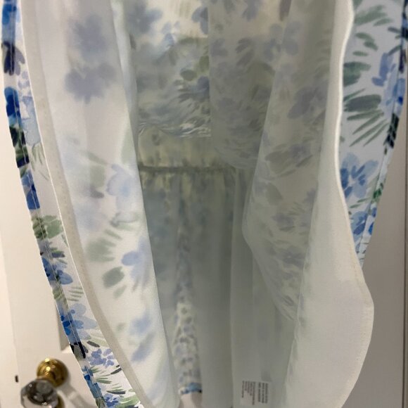 Yumi Kim Chelsea dress in the Bliss Blue floral print Size Large, Lined - Picture 6 of 8